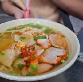 Hoành thánh xá xíu