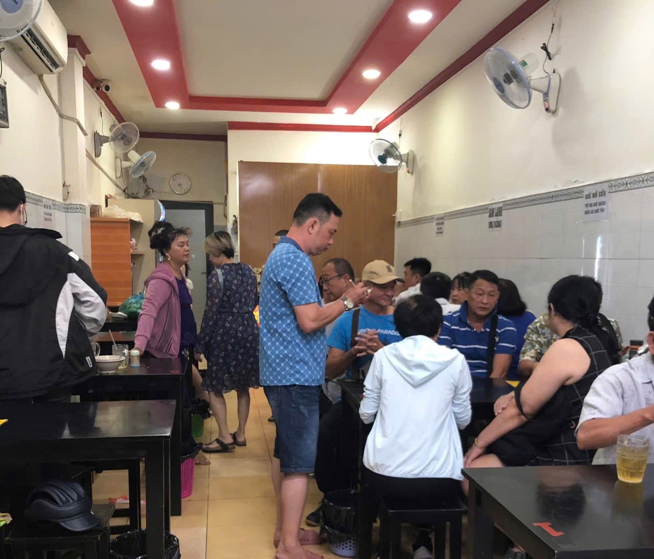 Tiệm Mì Trung Hoa Quận 1